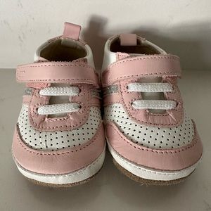Robeez- First Kicks - 3-6Mos - Everyday Eliza Pink